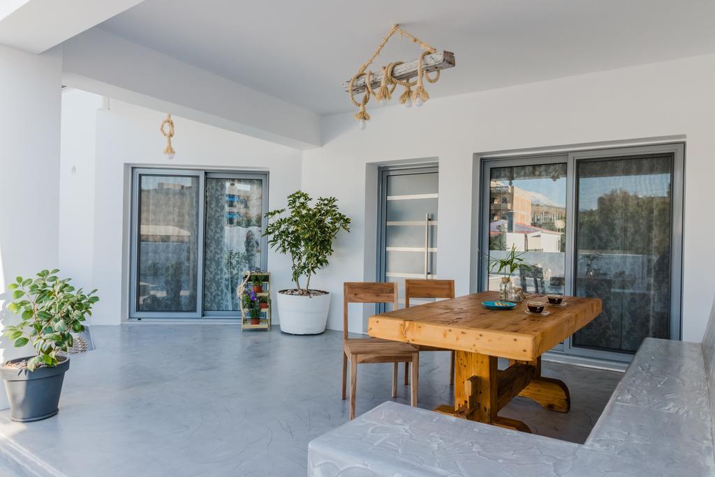 Villa Iceberg Kalamaki  Ngoại thất bức ảnh
