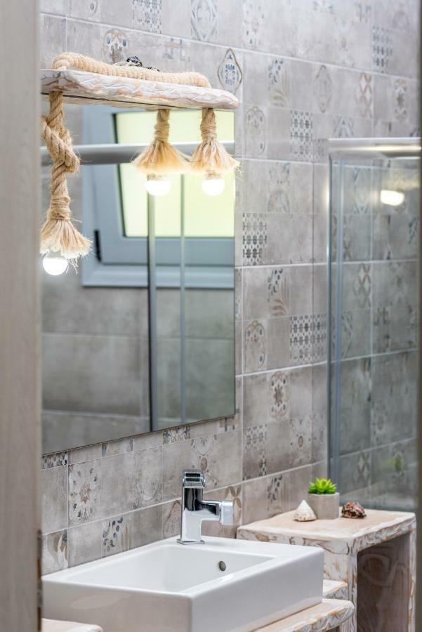 Villa Iceberg Kalamaki  Ngoại thất bức ảnh