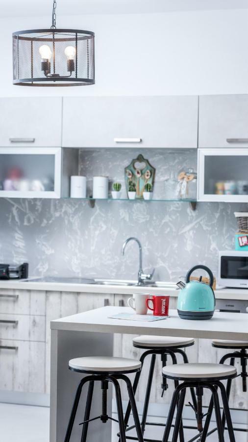 Villa Iceberg Kalamaki  Ngoại thất bức ảnh
