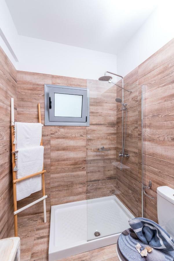 Villa Iceberg Kalamaki  Ngoại thất bức ảnh